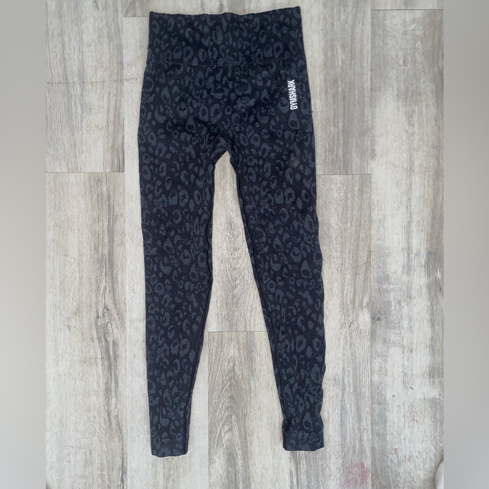 Gymshark black cheetah print leggings size small Women